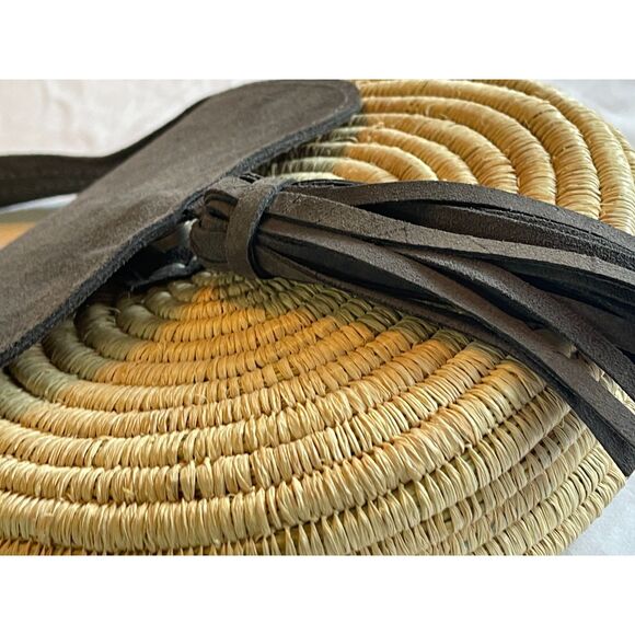 Handmade Raffia Rattan & Leather Moroccan Tassel Crossbody Banjo Shoulder Bag - Picture 6 of 12